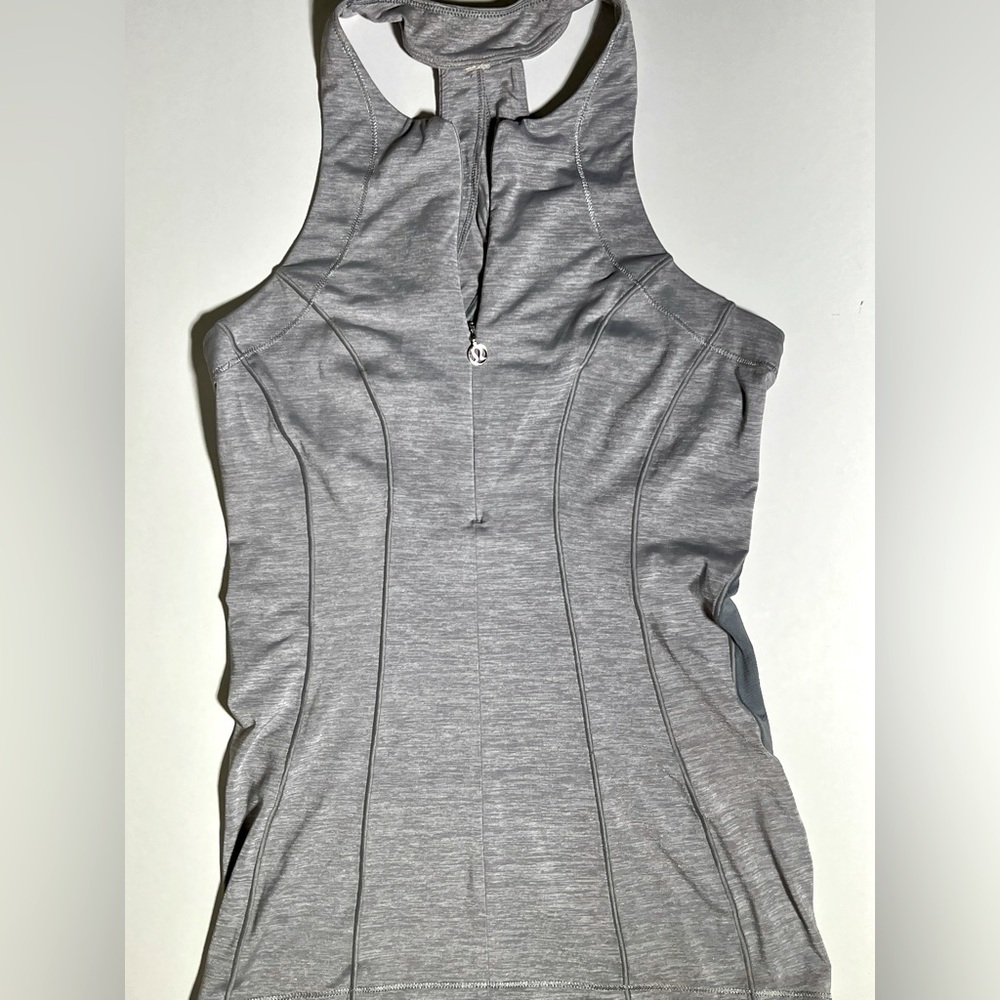 Lululemon Velo Vixen Sleeveless Jersey
Metallic Silver 4